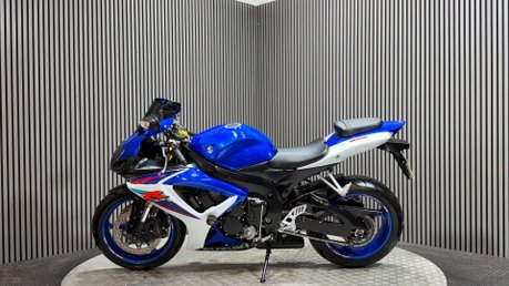 Suzuki GSX-R GSXR600 2008 K7 ONLY 14K NEW MOT 600CC SUPER SPORT 8