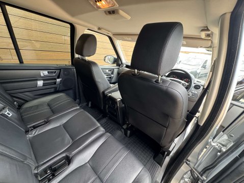 Land Rover Discovery 3.0 Discovery SE Tech SDV6 Auto 4WD 5dr 26
