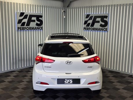 Hyundai i20 1.2 Premium SE Hatchback 5dr Petrol Manual Euro 6 (84 ps) 16