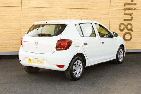 Dacia Sandero ESSENTIAL SCE
