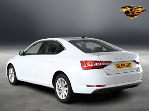 Skoda Superb 2.0 Superb SE Technology TDI 5dr *NATIONAL DELIVERY* 4