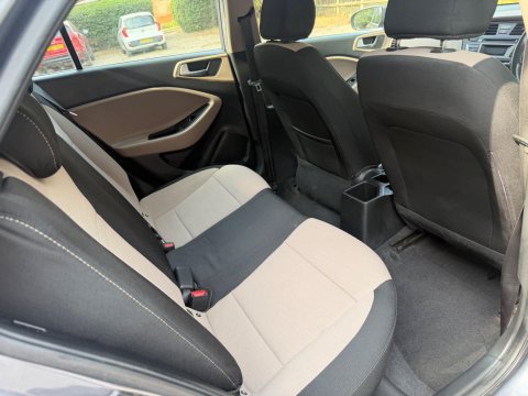 Hyundai i20 1.2 Blue Drive SE Euro 6 (s/s) 5dr 15