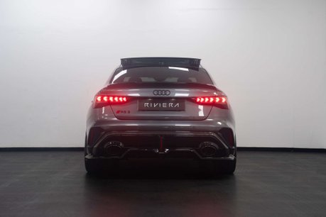 Audi RS3 2.5 TFSI Carbon Vorsprung Saloon 4dr Petrol S Tronic quattro Euro 6 (s/s) ( 6