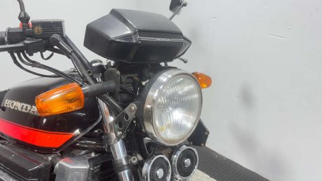 Honda VF750 MAGNA 1982 RUNNING PROJECT BIKE CLASSIC V4 750CC CRUISER 24