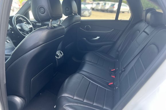 Mercedes-Benz GLC GLC 250 D 4MATIC AMG LINE AUTO 36