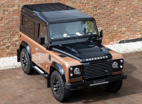 Land Rover Defender 90 Autobiography Edition 8