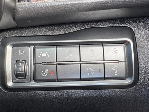 SsangYong Tivoli 1.5P Ultimate Auto Euro 6 (s/s) 5dr 32