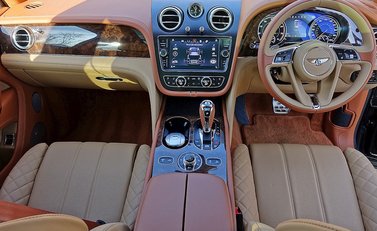 Bentley Bentayga 22