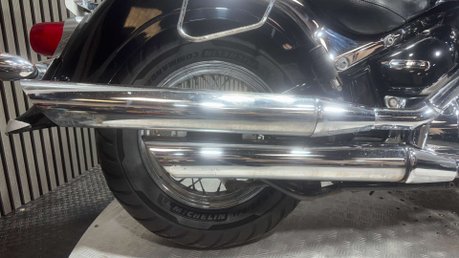 Suzuki Intruder 800 2008 ONLY 25K 800CC CRUISER BIKE NEW MOT SERVICED A2 23