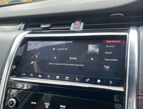 Land Rover Discovery Sport 2.0 Discovery Sport R-Dynamic HSE Auto 4WD 5dr 26