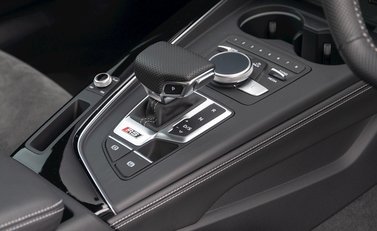 Audi RS5 Coupé Sport Edition 21