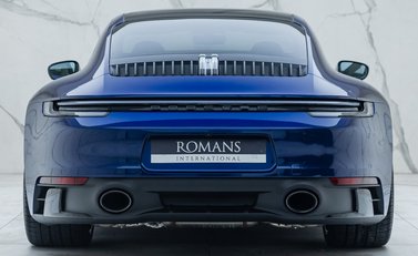 Porsche 911 Carrera GTS (992) 5
