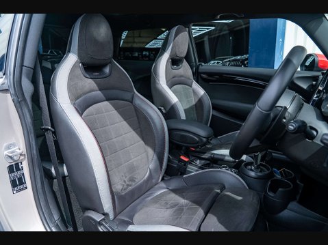 Mini Hatch 2.0 John Cooper Works Auto 3dr 10