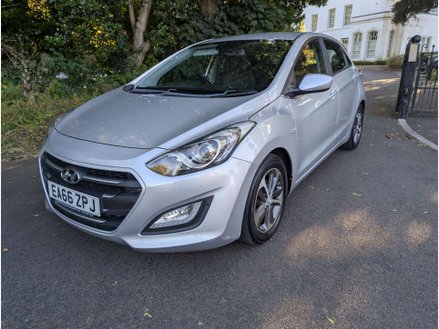 2016 HYUNDAI I30 1.6 SE HATCHBACK 5DR PETROL AUTO EURO 6 120 PS YEAR 2016... photo