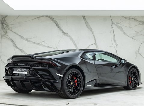 Lamborghini Huracan LP640-4 EVO 7
