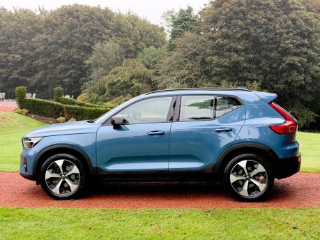 Volvo XC40 B4 PLUS 8