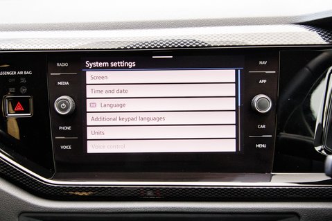 Volkswagen Polo LIFE TSI 24
