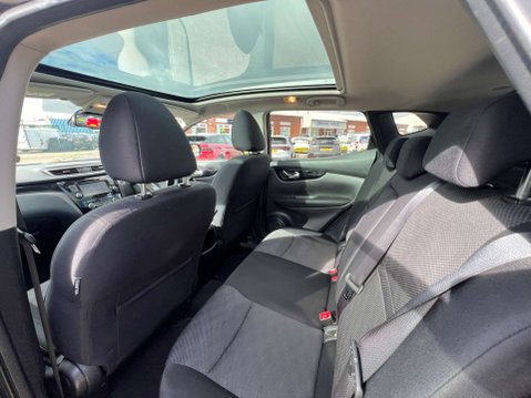 Nissan Qashqai 1.5 Qashqai N-Connecta dCi 5dr *NATIONAL DELIVERY* 22