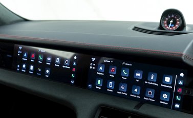 Porsche Taycan GTS Sport Turismo 20