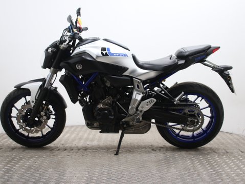 Yamaha MT-07 8