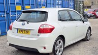 Toyota Auris 1.8 VVT-h T Spirit Hatchback 5dr Petrol Hybrid CVT Euro 5 (s/s) (136 ps) 15