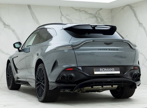 Aston Martin DBX 707 3