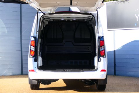 Ford Transit Custom 2.0 Transit Custom 280 Limited EcoBlue 5dr 17