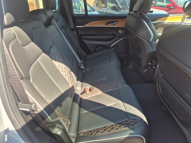 Jeep Grand Cherokee SUMMIT RESERVE 21