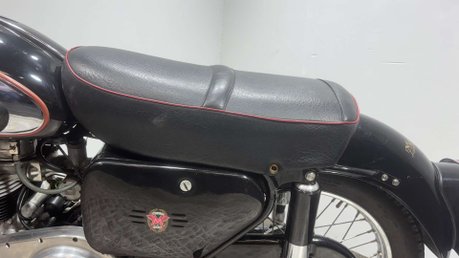 Matchless G80 G11 650 1957 38K RUNNING PROJECT BIKE BARN FIND CLASSIC 34