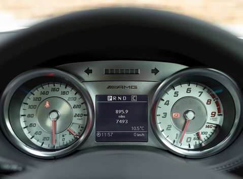 Mercedes-Benz SLS AMG 17