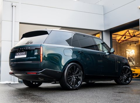Land Rover Range Rover P440e AUTOBIOGRAPHY LWB 4