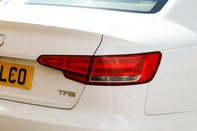 Audi A4 TFSI SE 9