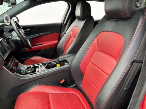 Jaguar XE 2.0 XE R-Sport D Auto 4dr 47