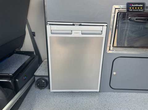 Volkswagen Transporter Highline|Camper|DSG|Auto|4 Berth|4 Belts|Twin Hob|Cooker|Vanlux 12