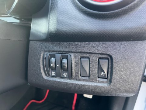 Renault Clio RENAULTSPORT NAV LUX 32