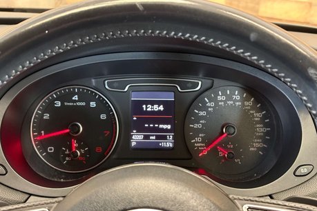 Audi Q3 2.0 TFSI S line SUV 5dr Petrol S Tronic quattro Euro 5 (s/s) (170 ps) 9