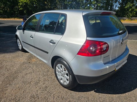 Volkswagen Golf SE 7