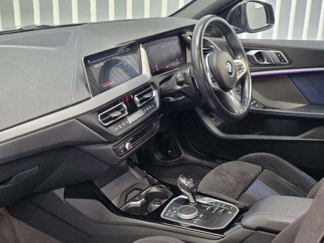 BMW 1 Series 2.0 M135i Hatchback 5dr Petrol Auto xDrive Euro 6 (s/s) (306 ps) 37