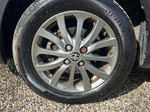 Toyota Yaris 1.33 Dual VVT-i Icon Euro 6 5dr 22