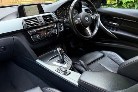 BMW 3 Series 320I XDRIVE M SPORT TOURING 22