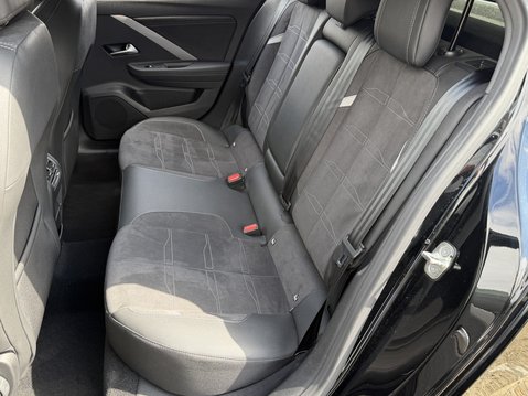 Vauxhall Astra 1.2 Turbo 130 Ultimate 5dr Auto 38