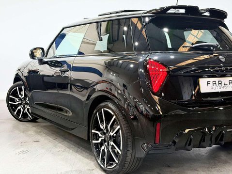 Mini Hatch 2.0S Sport Hatchback 3dr Petrol Steptronic Euro 6 (s/s) (204 ps) 31