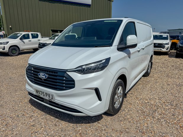Ford Transit Custom SWB L1H1 Low Roof Limited 320 Air Con Alloys Sensors EURO 6 2
