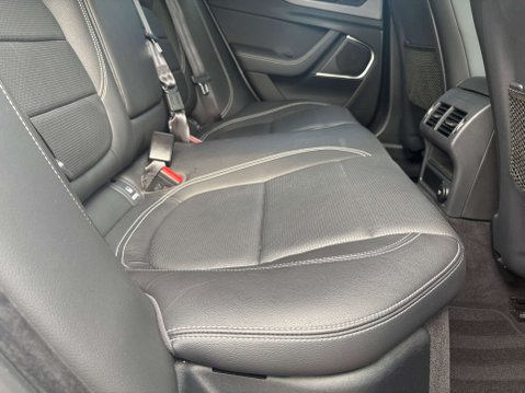 Jaguar XE 2.0 XE R-Dynamic S D Auto 4dr 43