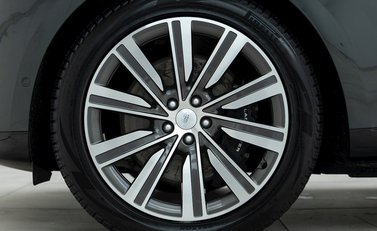 Land Rover Range Rover P440e Autobiography LWB PHEV 8