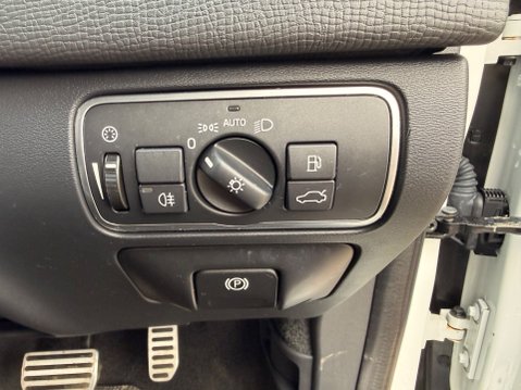 Volvo XC60 D4 R-DESIGN LUX NAV AWD 14