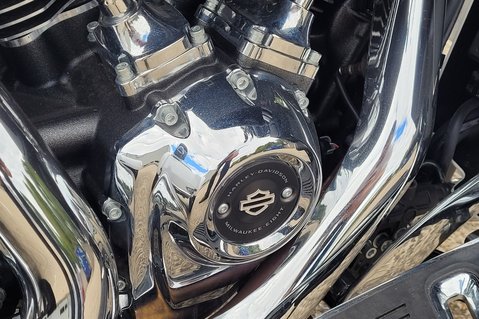 Harley-Davidson Road Glide CVO TRI GLIDE 19