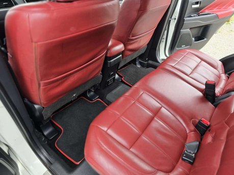 Mitsubishi Outlander 2.0h 12kWh GX5h SUV 5dr Petrol Plug-in Hybrid CVT 4WD Euro 6 (s/s) (200 ps) 24