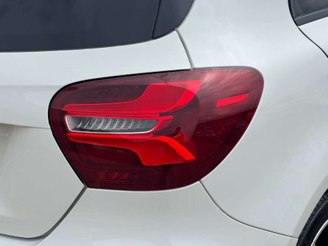 Mercedes-Benz A Class 2.1 A 200 WhiteArt Premium+ D Automatic 5dr - NATIONAL DELIVERY* 44