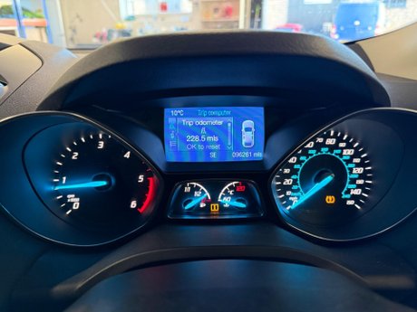 Ford Kuga 2.0 TDCi Titanium AWD Euro 5 5dr 30